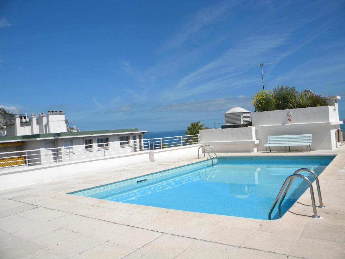 App Le Rocazur Avec Piscine Et Parking En Bord De Mer A 500M Du Centre Ville Ментона Экстерьер фото